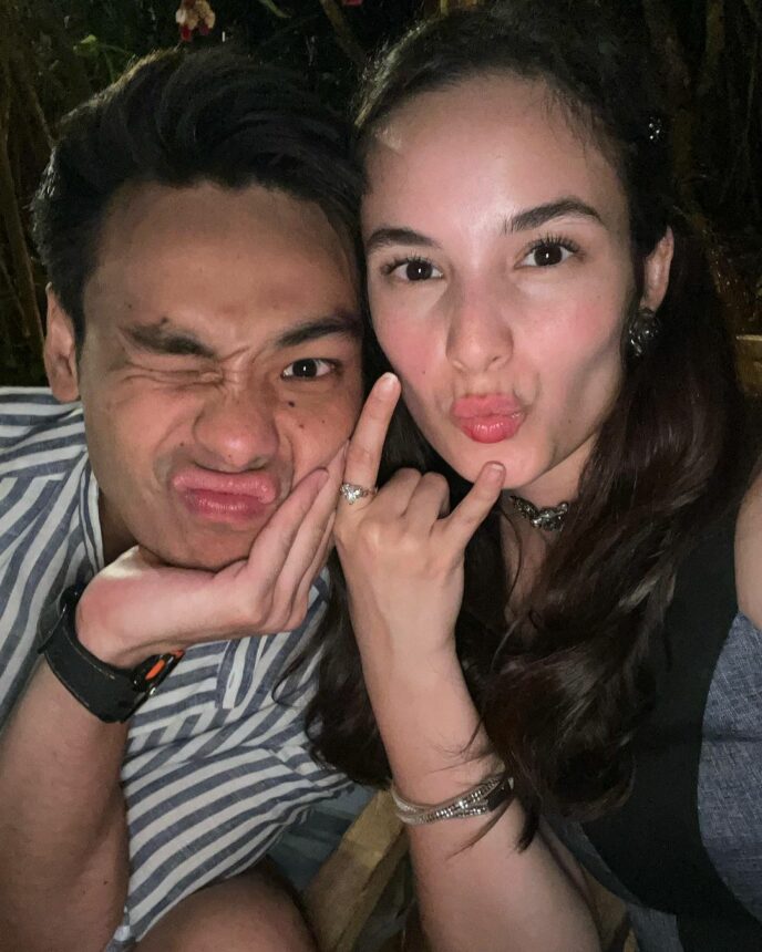 Intip 5 Potret Chelsea Islan dan Calon Suami yang Tampak Serasi