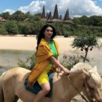 Cekricek.id - Kali ini artis sekaligus DJ cantik Siva Aprilia dipuji begitu pro oleh netizen saat mengunggah foto ketika menunggangi kuda.