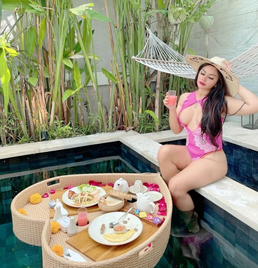 Intip Potret Mami Siska, Tante Pemersatu Bangsa Saingan Atien Simon