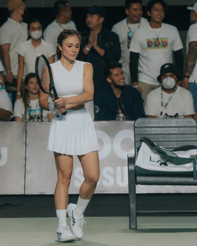 Pamer Bodi Pakai Baju Tenis, Banyk Gadis Mau Tuanya Kelak Seperti Wulan Guritno