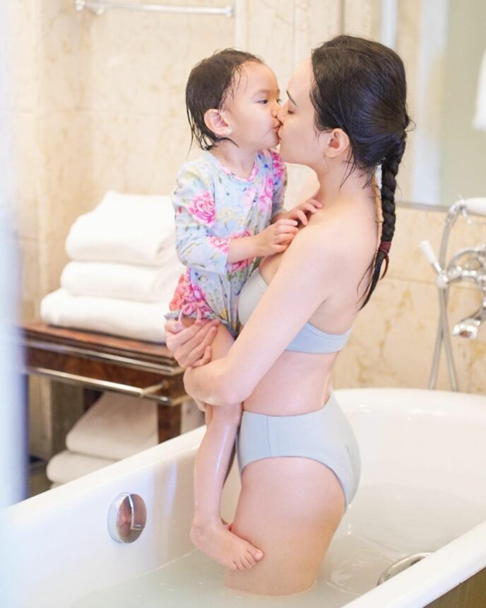 Shandy Aulia Unggah Foto Lagi Mandi, Bodinya yang Mulus dan Aduhai Jadi Sorotan
