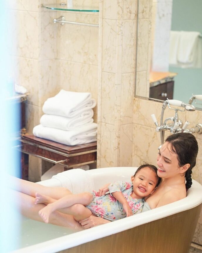 Shandy Aulia Unggah Foto Lagi Mandi, Bodinya yang Mulus dan Aduhai Jadi Sorotan