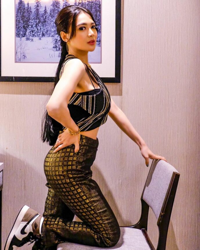 Penampilan Wika Salim Makin Hot dengan Rambut Panjang