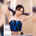 Cekricek.id - Penampilan daripada Wika Salim belakangan ini dipuji semakin bening oleh netizen. Yuk intip 5 potretnya kenakan crop top