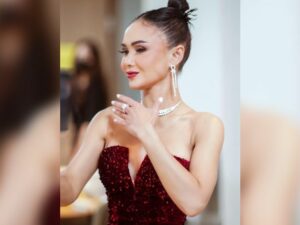 Cekricek.id - Netizen merasa jika kecantikan daripada Yuni Shara dinilai terlalu alami. Bikin pesona gadis ABG lewat alias tergeser karenanya