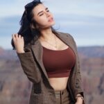 Maria Vania hebohkan warganet dengan unggahan potret seksinya di laman Instagram pribadinya @maria_vania yang tuai sorotan warganet.