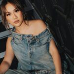 BCL belum lama ini mencuri perhatian warganet dengan unggahan foto di laman Instagram pribadinya yang mengenakan baju bergaya celana.