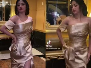 Dewi Perssik mengunggah video dirinya yang mengenakan gaun berwarna gold, ia pun tampak cantik dan body goals dengan gaun mewahnya itu.