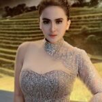 Diana Dee Starlight mengunggah potret seksinya yang memakai gaun ketat dan seksi, penampilannya pun tampak masih seperti anak gadis.