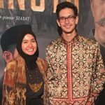 Kabar bahwa pernikahan artis Laudya Cynthia Bella dan Dimas Beck suda menikah, apakah kabar itu memang benar? Simak fakta berikut ini.