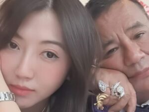 Hotman Paris membuat pengakuan bahwa banyak cewek yang fans ia pun hanya bisa mengajak cewek itu ke klubnya karena adanya KUHP baru.