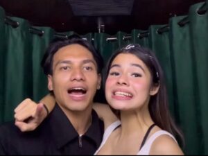 Jefri Nichol hebohkan jagat maya postingan fotonya yang mesra bersama cewek baru, hal itu lantas menjadi tanda tanya publik perihal kekasihnya.