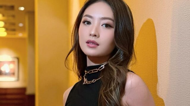 Natasha Wilona bikin pangling penampilannya yang mengenakan dress berwarna hitam dan rok kembang yang langsung tuai pujian warganet.