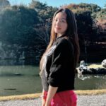Natasha Wilona mengunggah foto baru di laman Instagram pribadinya yang langsung menuai sorotan dan dibanjiri pujian komentar warganet.