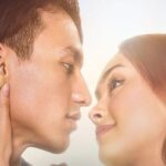 Jefri Nichol mengunggah video mesranya dengan artis cantik Caitlin Haldermaan lewat akun media sosialnya yang langsung hebohkan jagat maya,.