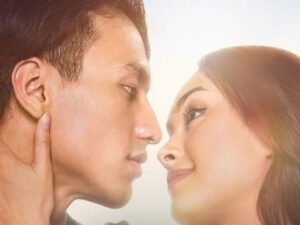 Jefri Nichol mengunggah video mesranya dengan artis cantik Caitlin Haldermaan lewat akun media sosialnya yang langsung hebohkan jagat maya,.