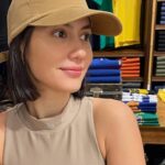 Pevita Pearce membagikan potret terbarunya dengan rambut dipotong pendek, wajahnya tampak tirus dan makin terpancar aura kecantikannya.