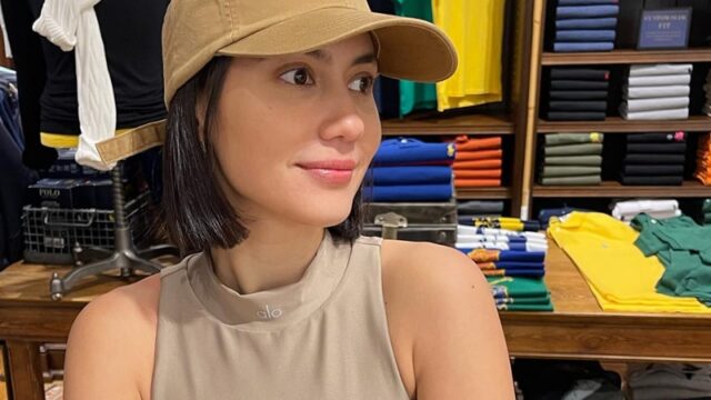 Pevita Pearce membagikan potret terbarunya dengan rambut dipotong pendek, wajahnya tampak tirus dan makin terpancar aura kecantikannya.