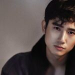 Cekricek.id - Kenny Austin, aktor tampan yang saat ini tengah populer karena web series yang dibintanginya. Berperan dalam serial berjudul "Kupu-kupu Malam", dia berhasil mendapat banyak perhatian berkat kepiawaian akting dan tentu saja juga karena visualnya.