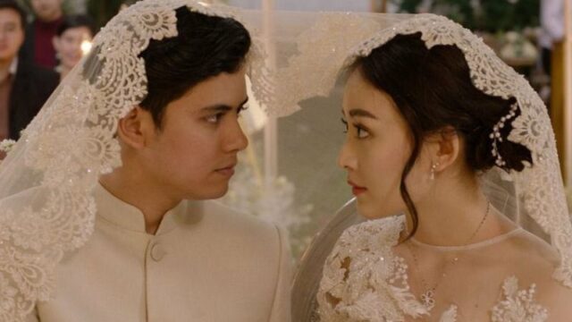 Cekricek.id – Natasha Wilona dan Aliando Syarief beradu akting bersama dalam film layar lebar terabaru berjudul “Argantara”. Tayang pada tanggal 29 Desember mendanga di bioskop Indonesia, film yang bercerita tentang kehidupan rumah tangga anak SMA ini ternyata sudah ditunggu-tunggu oleh banyak penggemar.