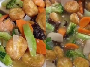 Cekricek.id – Resep sapo tahu, adalah makanan berkuah yang kaya rasa dengan berbagai campuran bahan mulai dari sayuran hingga seafood. Tentunya, masakan yang satu ini akan sangat cocok untuk masuk ke daftar menu harian untuk santap bersama dengan keluarga di rumah.