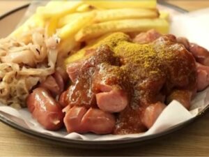 Cekricek.id - Resep sosis kari bisa menjadi salah satu menu inspirasi untuk dihidangkan di malam perayaan tahun baru. Selain rasa sosis yang enak dan disukai banyak orang, bahan dan bumbu yang melengkapi masakan ini tentu akan membuat cita rasa lezatnya bertambah berkali-lipat.