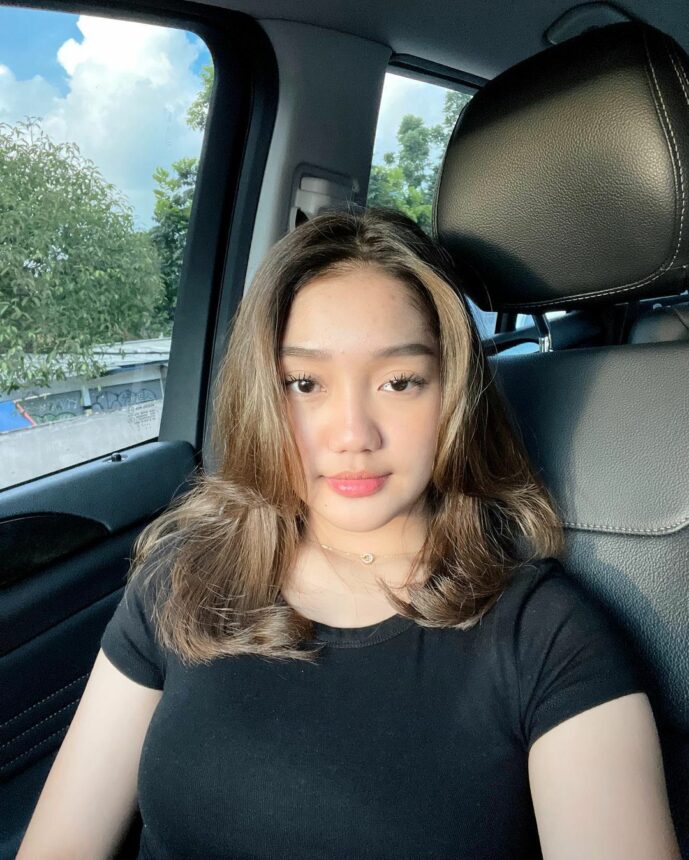 Pamer Perut Rata, Chika Chandrika Dipuji Makin Cantik