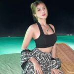 Cekricek.id - Banyak netizen meyakini jika matanya tidak akan minus jika melihat foto seksi dari Ghea Youbi, saat berpose di depan kolam renang