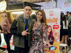Cekricek.id - Pedangdut Jenita Janet bercerita pernah menjadi seorang MC dengan bayaran hanya Rp.100.00, karena gak laku sebagai penyanyi