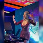 Cekricek.id - Bentuk tubuh dari DJ Katty Butterfly selalu disorot netizen, makin langsing dan cocok untuk memakai pakaian apa saja