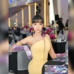 Cekricek.id - Kali ini Lucinta Luna membuat gaya rambutnya dengan style yang tampak tidak biasa. Rambutnya mirip seperti jambul Syahrini