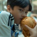 Cekricek.id - Penampakan wajah yang amat datar dari seorang Rafathar rupanya menjadi sorotan banyak netizen, disebut berhasil bantah 'kutukan'
