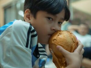 Cekricek.id - Penampakan wajah yang amat datar dari seorang Rafathar rupanya menjadi sorotan banyak netizen, disebut berhasil bantah 'kutukan'