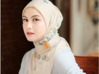 Cekricek.id - Netizen sudah tidak sabar menghentikan penampilan daripada Revalina S Temat yang akan kembali bermain sinetron.