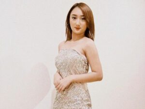 Cekricek.id - Rasa bahagia dan berbangga diri dirasakan oleh artis cantik Sandrina Mazayya. Dikarenakan aktris ini dipercaya jadi seorang juri
