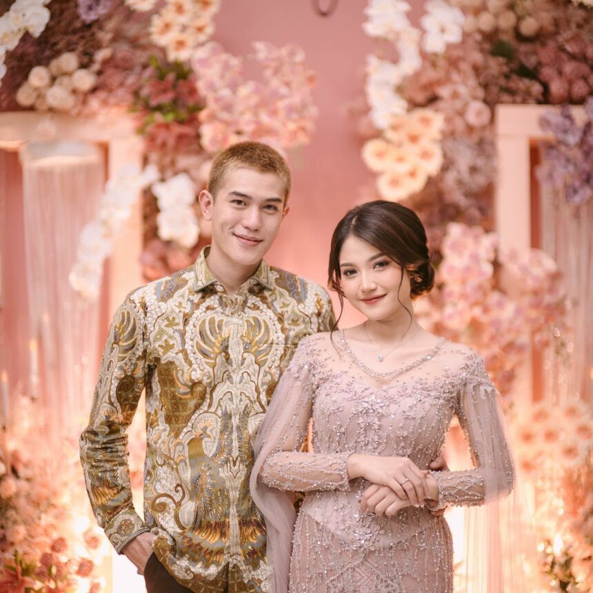 Intip Sejumlah Momen Manis Lamaran Julian Jacob Untuk Pujaan Hatinya