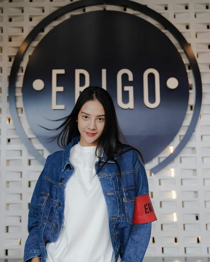 Selain Wajahnya Mirip Orang Jepang, Anya Geraldine Juga Lucu Seperti Kucing