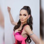Cekricek.id - Penampilan Bunda Corla kali ini kembali dipuji oleh netizen dengan sebutan bandit. Karena dirinya seksi dan amat kencang