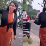 Diana Dee Starlight hebohkan jagat maya dengan unggahan videonya bermain mengangkat dua buah durian dan memainkannya seprti lato-lato.