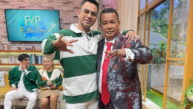 Hotman Paris mengunggah potret kebersamaannya dengan Raffi Ahmad, ia pun tidak lupa meninggalkan caption menohok dalam unggahannya.