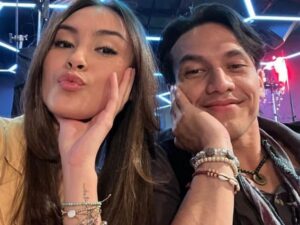 Aktor tampan Jefri Nichol kembali mengunggah potret mesranya bareng aktris cantik Caitlin Halderman yang langsung mencuri perhatian warganet.