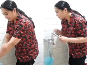 Aksi Nagita Slavina terekam berwudhu hebohkan jagat maya yang menuai berbagai komentar, disebut caranya wudhunya banyak yang salah.