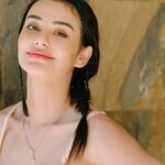Nora Alexandra hebohkan jagat maya dengan unggahan foto seksinya yang memperlihatkan belahan dadanya yang aduhai, Senin (23/01/2023).