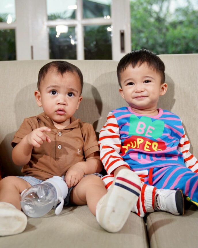 Intip Potret Baby Cipung dan Adzam dalam Satu Frame, Pertemuan Bayi Tampan yang Menggemaskan