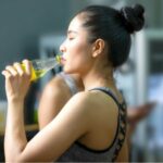 Cekricek.id – Penderita diabetes memang diharuskan untuk menghindari mengkonsumsi makanan dan minuman manis. Namun, apakah tidak apa-apa jika mencoba minuman berenergi yang banyak dijual dipasaran? Minuman ini tentunya berbeda dari minuman lain karena secara khusus dipasarkan untuk meningkatkan energi dan meningkatkan kinerja mental dan fisik.