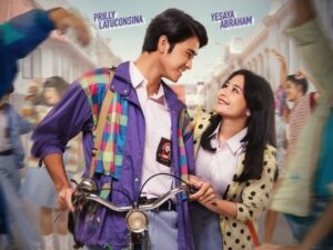 Cekricek.id – Prilly Latuconsina kembali unjuk kepiawaian aktingnya lewat film baru yang akan dating “Gita Cinta dari SMA”. Dia akan memerankan karakter yang jauh lebih muda dari susianya yaitu, seorang siswi sekolah menengah atas. Tentu saja, hal peran itu masih sangat cocok untuknya yang memiliki penampilan awet muda.