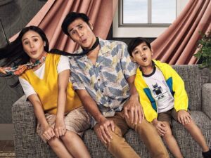 Cekricek.id – Film “Scandal Makers” sudah merilis poster dan trailer resminya belum lama ini. Merupakan remake dari film asal Korea Selatan berjudul sama, tentunya para penonton di Indonesia dibuat penasaran bagaimana kisah dan pengemasan versi lokal dari film keluarga dengan bumbu-bumbu komedi tersebut.