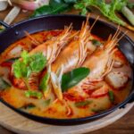Cekricek.id – Resep tom yam rumahan ini bisa dijadikan sebagai salah satu ide masakan para ibu di rumah untuk menyajikan makanan yang lebih variatif. Tom yam sendiri adalah sejenis sup yang berasal dari Thailand dan saat ini cukup populer dikonsumsi oleh masyarakat tanah air.