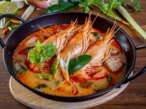 Cekricek.id – Resep tom yam rumahan ini bisa dijadikan sebagai salah satu ide masakan para ibu di rumah untuk menyajikan makanan yang lebih variatif. Tom yam sendiri adalah sejenis sup yang berasal dari Thailand dan saat ini cukup populer dikonsumsi oleh masyarakat tanah air.