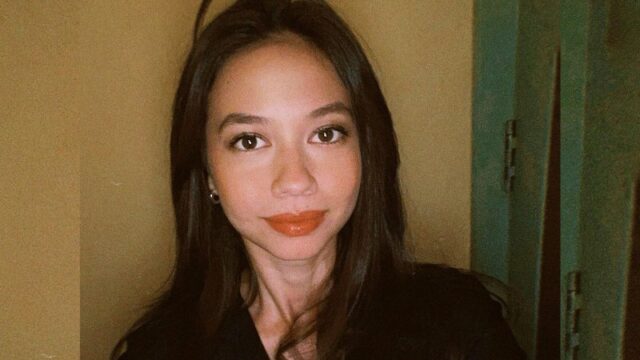 Cekricek.id – Yuki Kato menuai pujian karena memiliki bentuk mata yang cantik. Bukan hanya itu, proorsi wajah beserta bentuk hidung dan bibirnya juga sukses membuat komentator yang merupakan orang Korea Selatan terpukau.